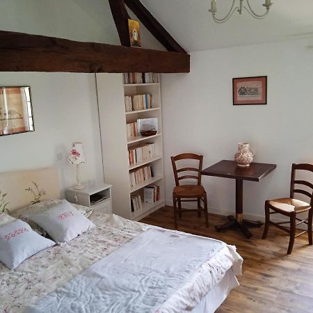 Chambre Dans Prieure De Caractere XVIII Siecle Planioles Zewnętrze zdjęcie